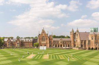 Clifton College